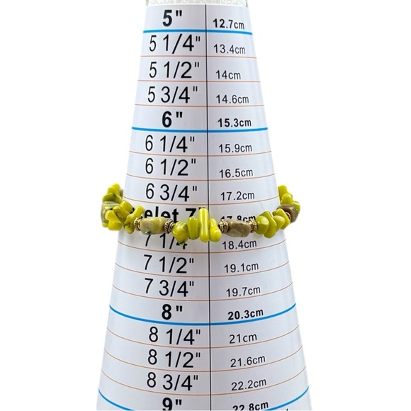 Green Stone Beaded Bracelet Toggle Clasp Chunky Boho Stretch Womens Earthcore - Picture 3 of 9